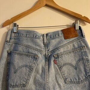 Levi’s 501 Skinny Jeans – Light Blue Wash – Size 27x28